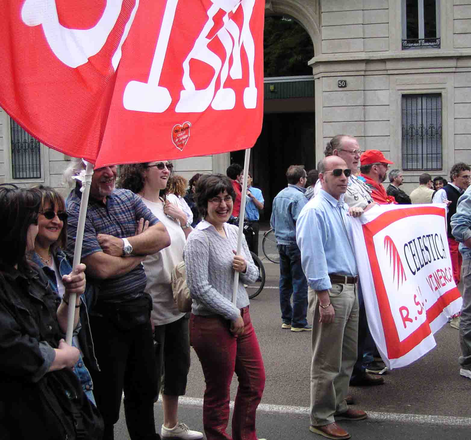 16 maggio 2003: lavoratori e RSU di Celestica e IBM alla manifestazione di Milano della FIOM per il rinnovo del CCNL dei metalmeccanici